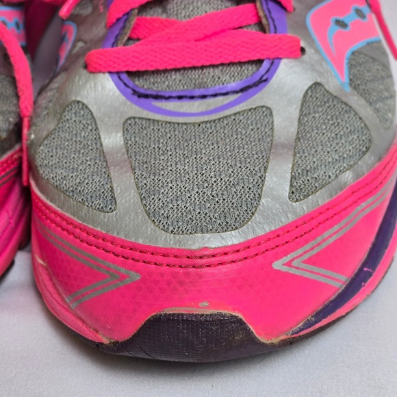 Saucony Kinvara 4 Running Shoes, Pink/Gray/Purple, Women's 6M, Fair/Good Used - Picture 8 of 16